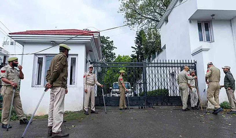 ఫరూఖ్‌ అబ్దుల్లాను 20 ఏళ్లుగా చంపాలనుకుంటున్నా’.. దర్యాప్తులో దుండగుడి వెల్లడి