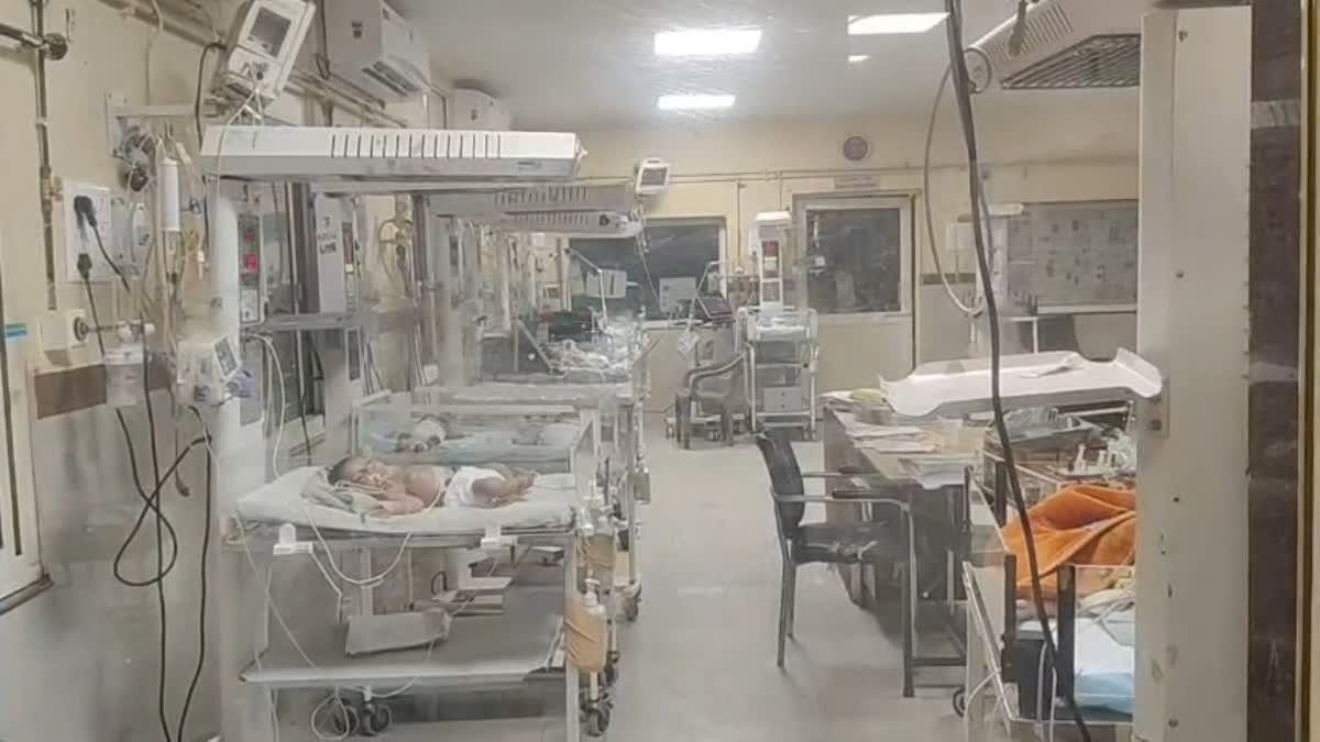 మెడికల్​ కాలేజీలో అగ్నిప్రమాదం- 27మంది నవజాత శిశువులను కాపాడిన డాక్టర్