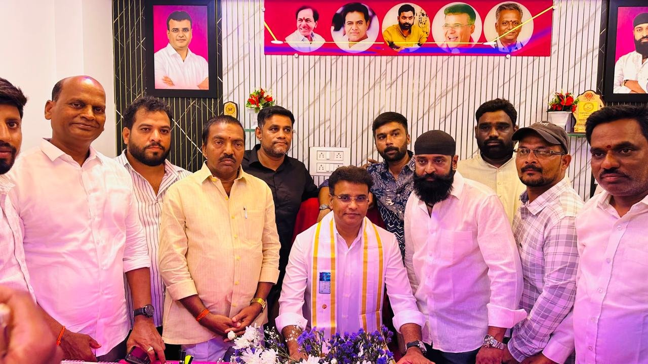 గులాబీ జెండా… తెలంగాణ ప్రజలకు కొండంత అండా : బిఆర్ఎస్ ఎల్పి విప్, ఎమ్మెల్యే కేపీ.వివేకానంద్ గారు...